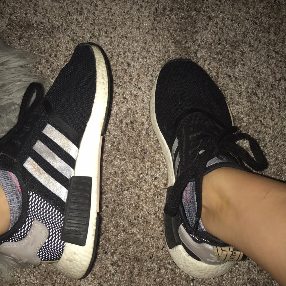 adidas nmd r1 black/tan